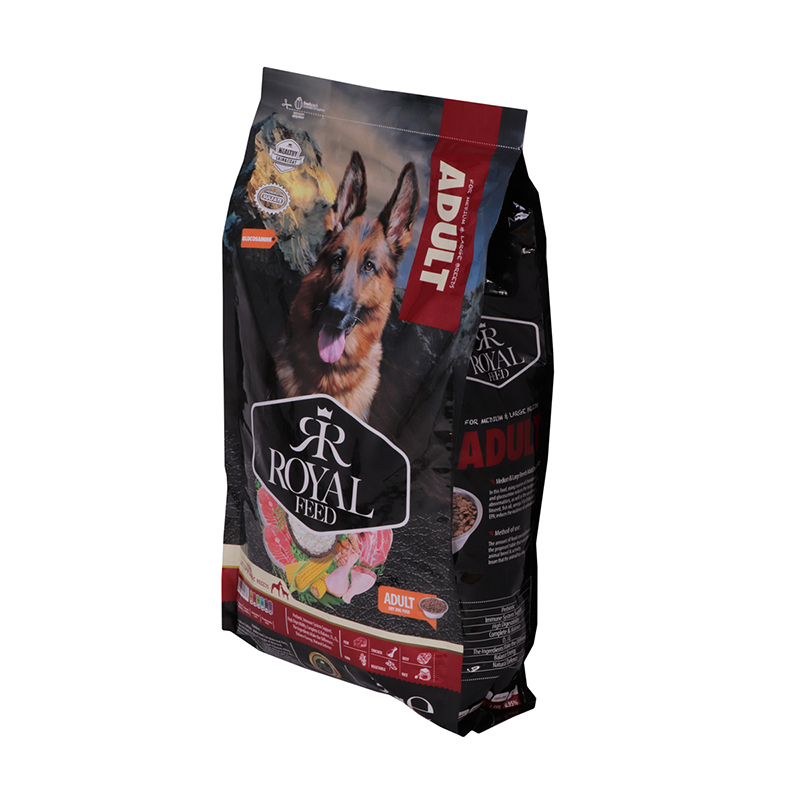  عکس سه بعدی بسته بندی غذای خشک سگ رویال فید مدل Medium & Large Adult وزن 3 کیلوگرم 