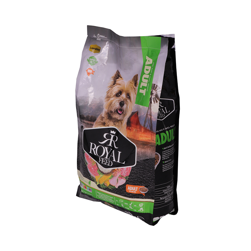  عکس سه بعدی بسته بندی غذای خشک سگ رویال فید مدل Mini & Small Adult وزن 3 کیلوگرم 